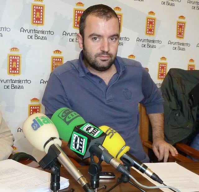 El concejal de urbanismo cree una chorrada la denuncia del PP y anima a su presidenta a trabajar por Baza