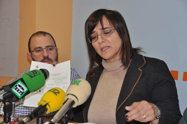 El PSOE de Baza pide la dimisión de la senadora del PP  María José Martín