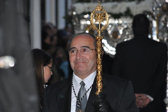 Completado el relevo en la Cofradía de la Soledad de Baza