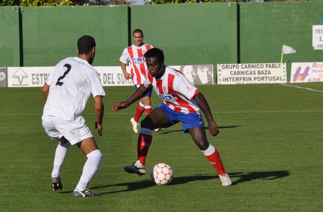 El Baza mantiene la séptima plaza tras su tercer empate consecutivo