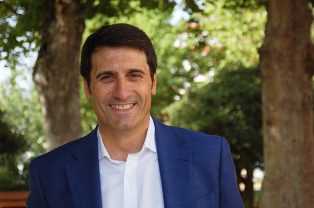 El alcalde de Baza, Pedro Fernández lanza un esperanzador mensaje de navidad