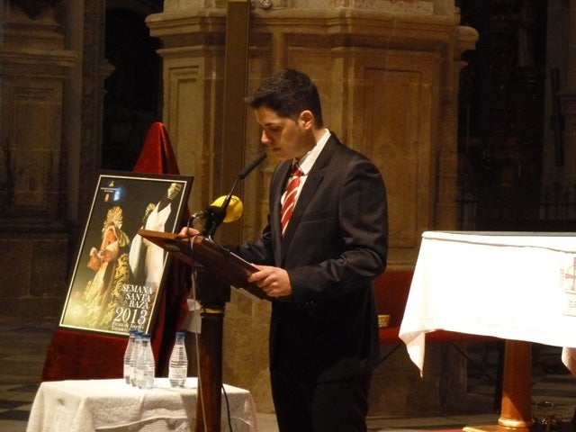 José Ramón Ibarra exalta el cartel de la Semana Santa de Baza 2013