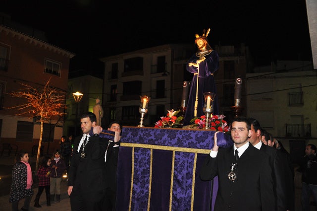 El Barrio de Santiago de Baza acoge el  Vía Crucis de Ntro. Padre Jesús del Rescate