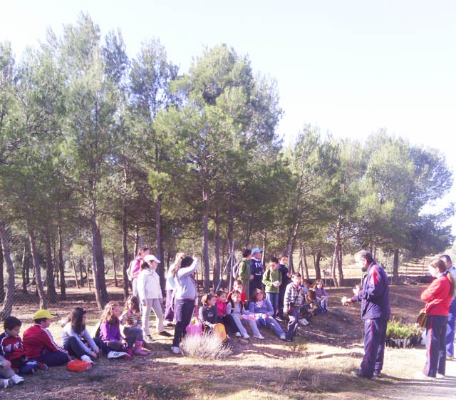 El  colegio "Natalio Rivas" de Huéscar participa en el programa de educación ambiental "Aldea"