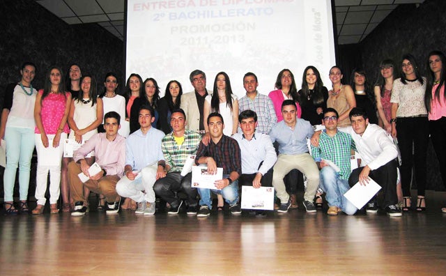 El IES José de Mora celebra el acto de graduación de los alumnos de bachillerato