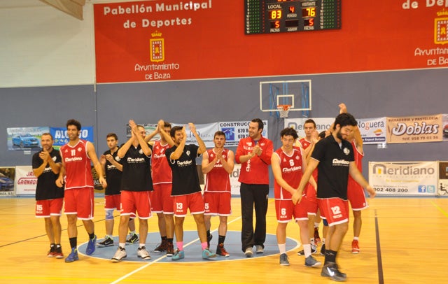 El Meridiano Baza gana 83-76 al Peñarroya
