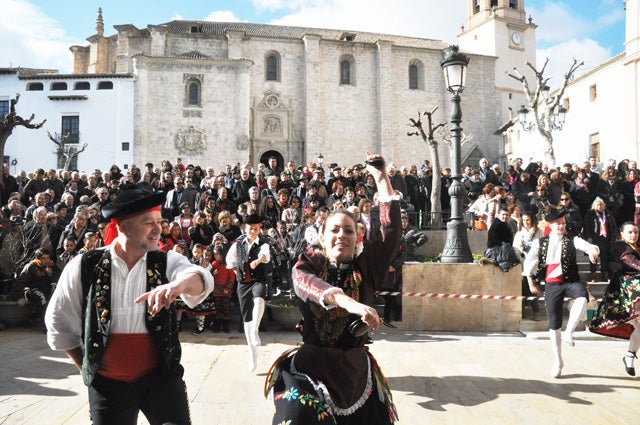 Baza acoge  la asamblea extraordinaria de ´Festifolk´España