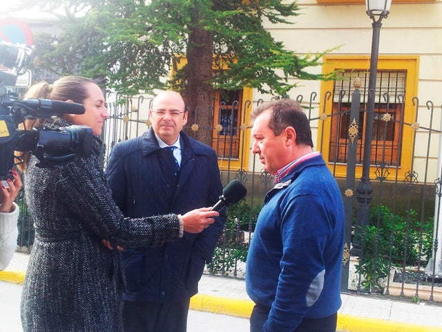 Zújar pide a Sebastián Pérez ayuda para las concesiones de agua