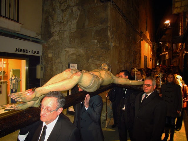 Vía Crucis del Cristo de los Méndez en el 25 aniversario de sus horquilleros