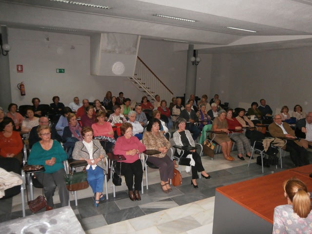 El Aula Permanente de Formación Abierta de Baza estrena curso con cuatro nuevas asignaturas