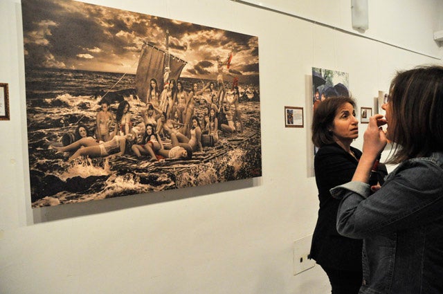 Últimos días para visitar la exposición `COBAF entre lienzos´