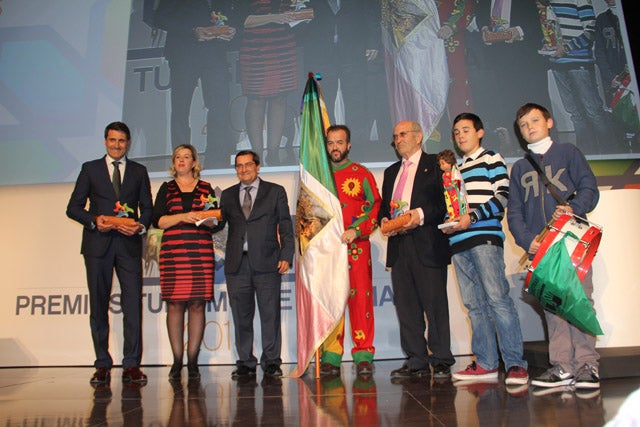 La fiesta del Cascamorras, Antonio Gala y  Nevadensis, recibieron los Premios Turismo de Granada