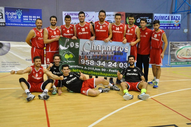 El Meridiano Baza sigue intratable y vence en Almería 42-72