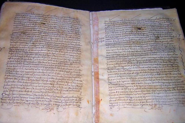 El Ayuntamiento de Baza a punto de adquirir un manuscrito de María de Luna y Enrique Enríquez