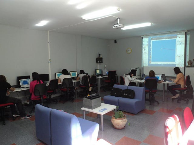 Reunión informativa empleo para menores de 30 años en el Centro Capi de Baza