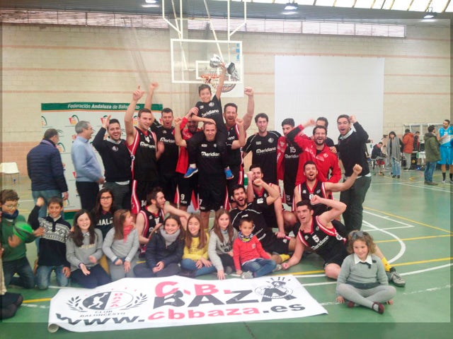 El Meridiano Baza gana la II Copa FEB tras vencer 68-63 al Algeciras