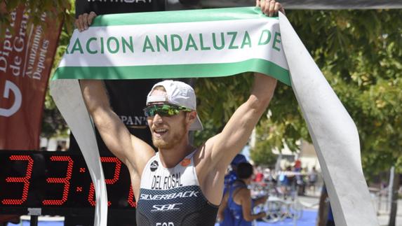 Luis Miguel Del Rosal gana la Duatlón Cross 'Ciudad de Baza'