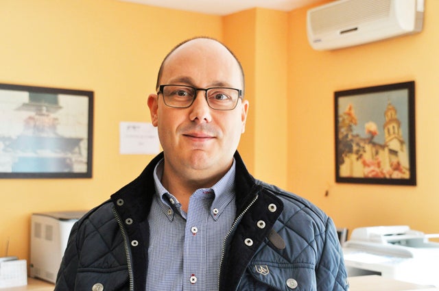 El concejal Fernando Serrano anuncia su incorporación a la candidatura de Juan García Montero