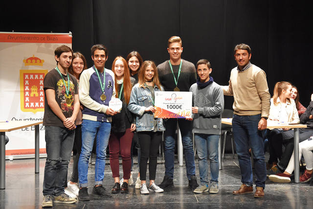 Los jóvenes de Baza deciden organizar una carrera de colores solidaria y un certamen de arte urbano