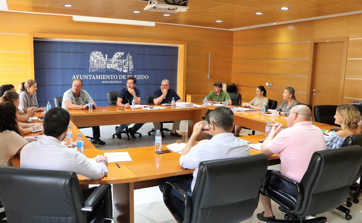 El Ayuntamiento adaptará el mercado de abastos de Balerma para revitalizarlo