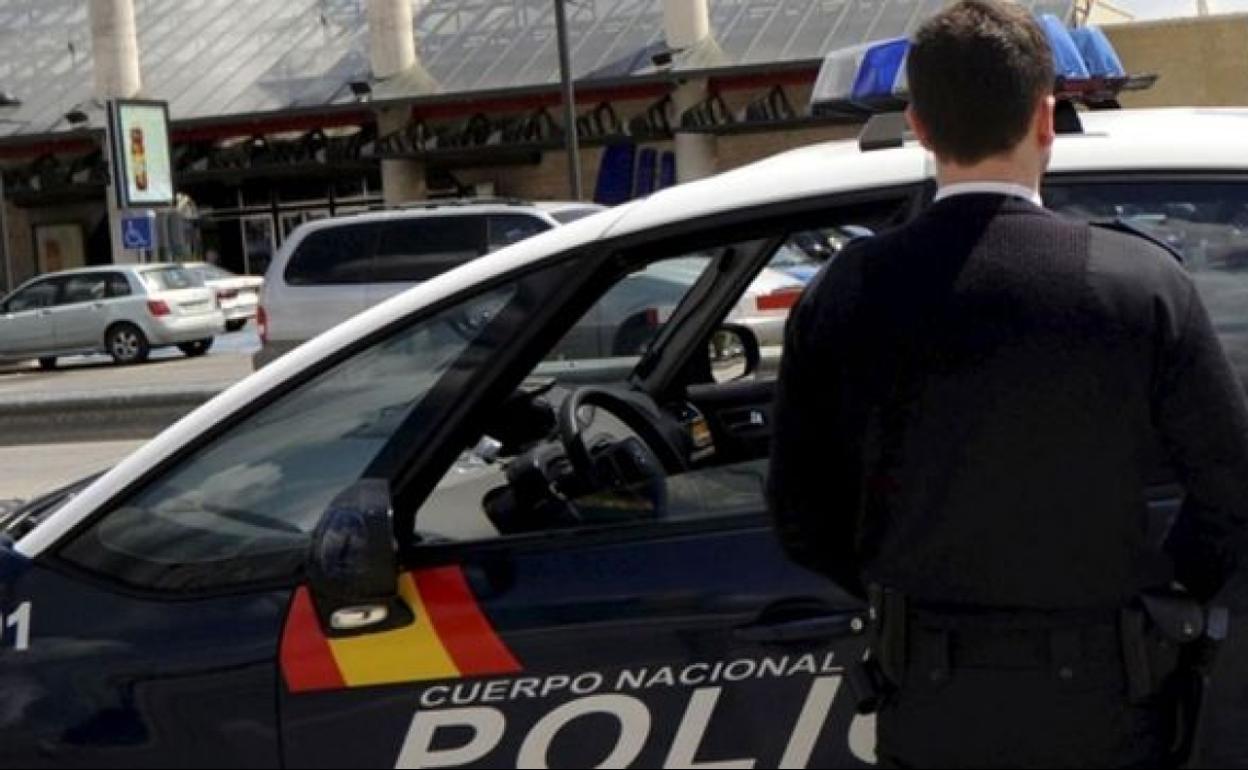 Agresión sexual en Almería | Dos años y medio de cárcel al hombre que trató de violar a una mujer en la calle