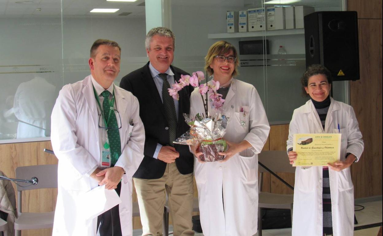 El Hospital del Poniente reconoce el trabajo de los profesionales con sus distinciones anuales