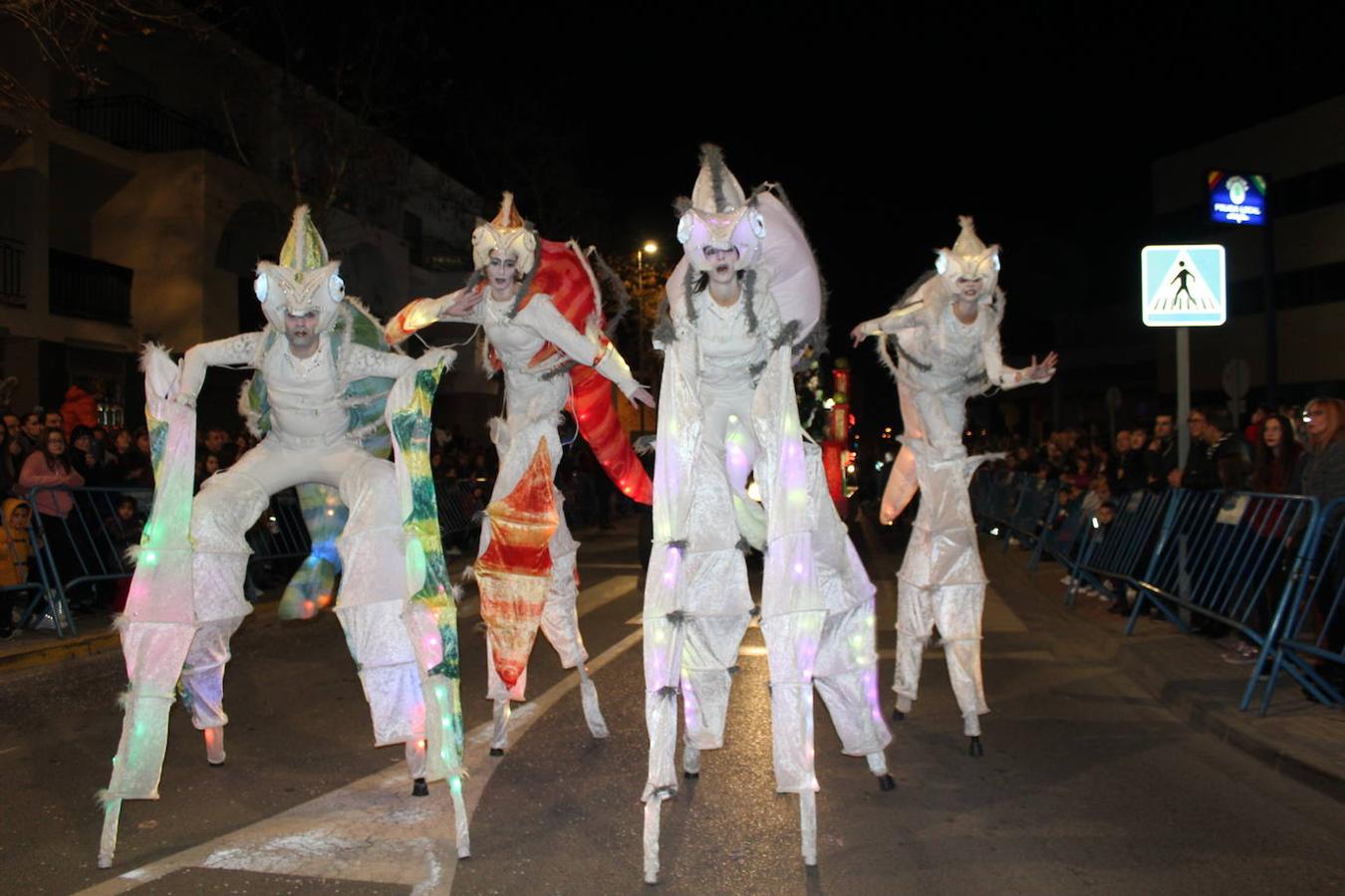 Fotos: Magia, color y dulces en la Cabalgata de Reyes de El Ejido