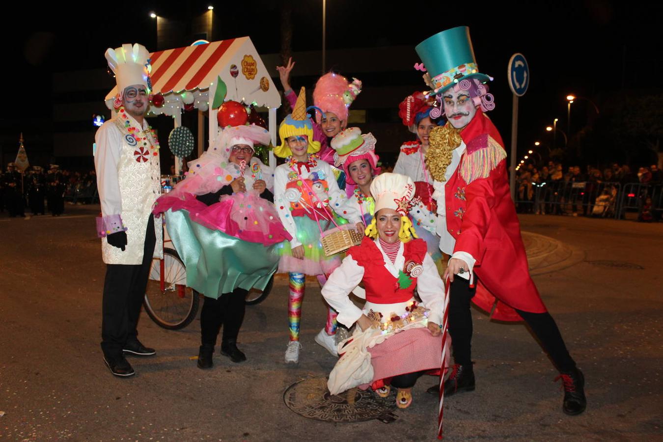 Fotos: Magia, color y dulces en la Cabalgata de Reyes de El Ejido