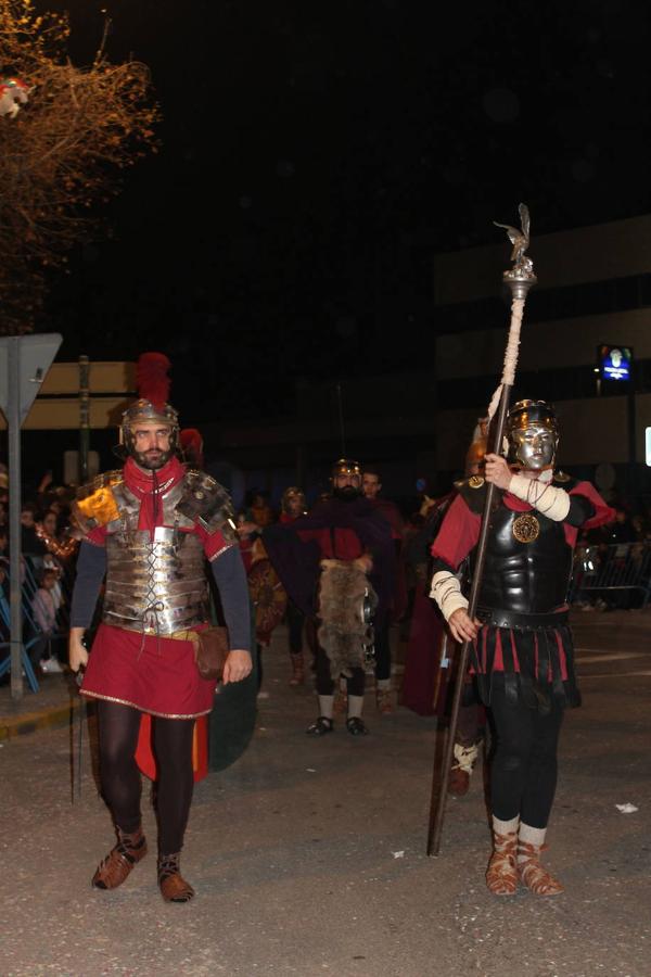 Fotos: Magia, color y dulces en la Cabalgata de Reyes de El Ejido