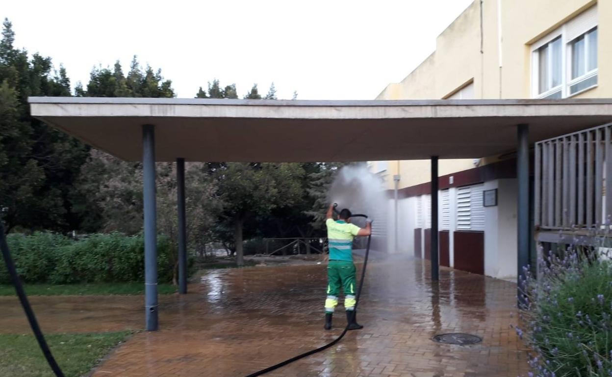 La Residencia de la Tercera Edad Ciudad de El Ejido extrema las medidas de seguridad sanitaria