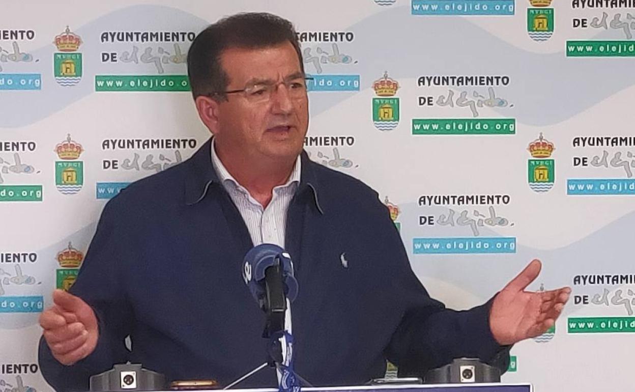 El PSOE pide a la Junta que amplíe el Plan Syga en El Ejido