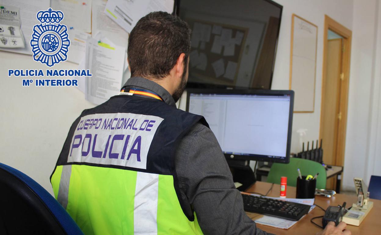 Sucesos en Almería | Tres detenidos y 58 investigados en El Ejido por falsificar documentación