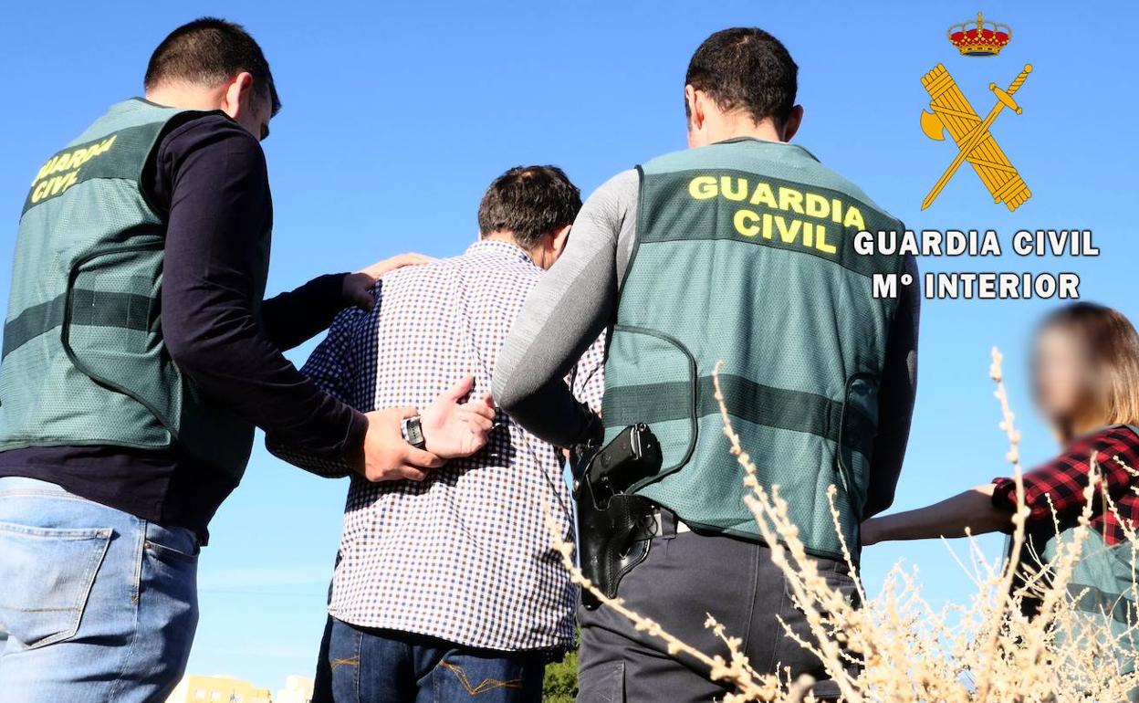 Sucesos en Almería | La Guardia Civil detiene a 4 personas como autores de un delito de lesiones tras una riña en la Norias de Daza