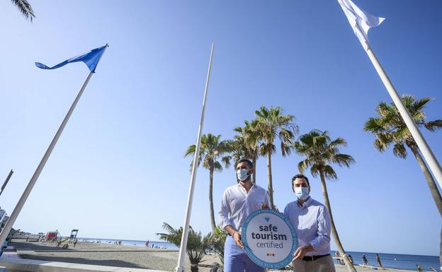 Diecisiete banderas reconocen en la capital la calidad y seguridad de las playas de su litoral