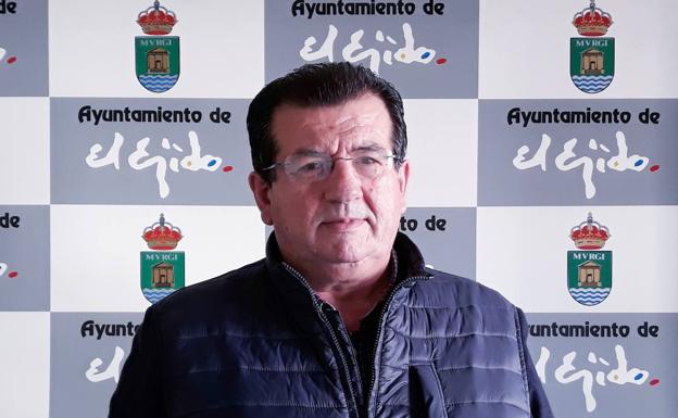 El PSOE lamenta que el alcalde no rompiera antes con Vox