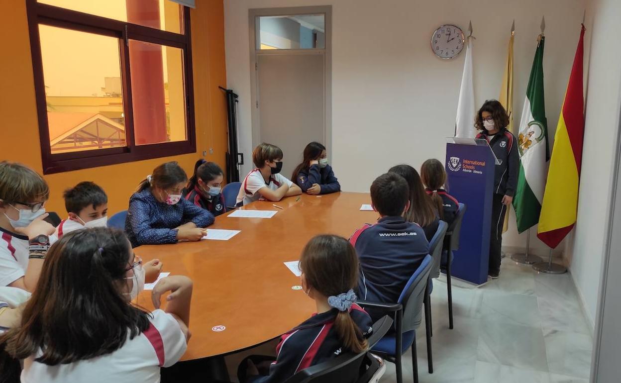 Alumnos de oratoria del SEK-Alborán. 