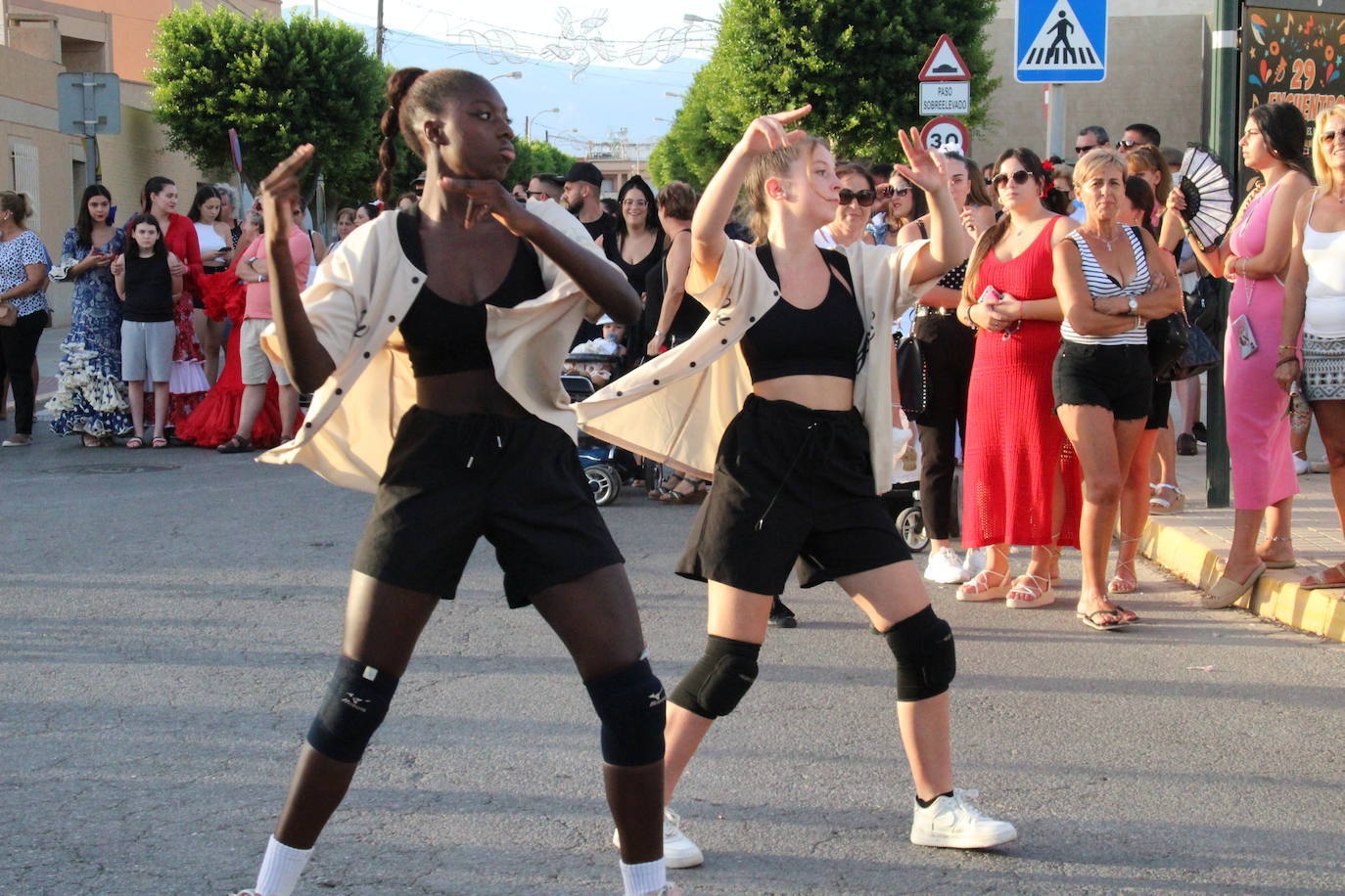 Animación y Baile Academia Rocío Moreno de Roquetas de Mar. 
