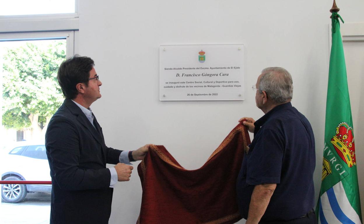 Francisco Góngora y Ángel Callejón, inaugurando las instalaciones. 