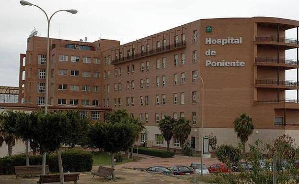 Agrede física y verbalmente a dos pediatras de Urgencias del Hospital de Poniente