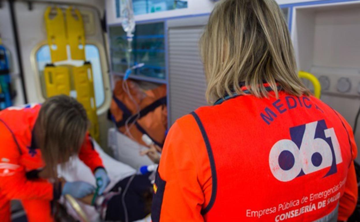 Hallan el cuerpo sin vida de un varón en una dársena del puerto de Almerimar