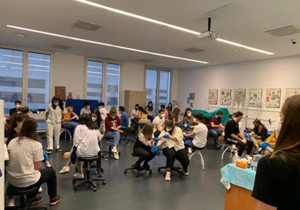 Premiado un proyecto del Hospital de Poniente para la formación de cooperantes