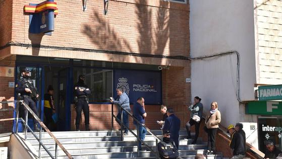 Acuden a denunciar el robo de unas gafas y acaban detenidos por estafa
