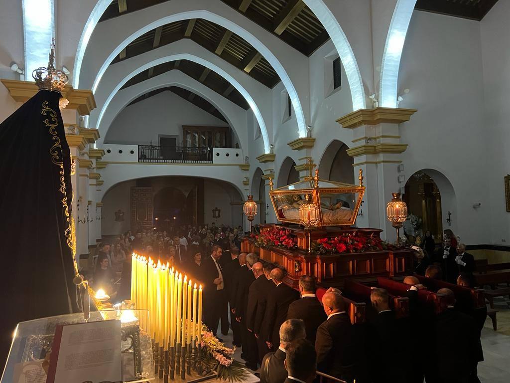 La parroquia de San Isidro de El Ejido celebra la procesión del Santo Sepulcro