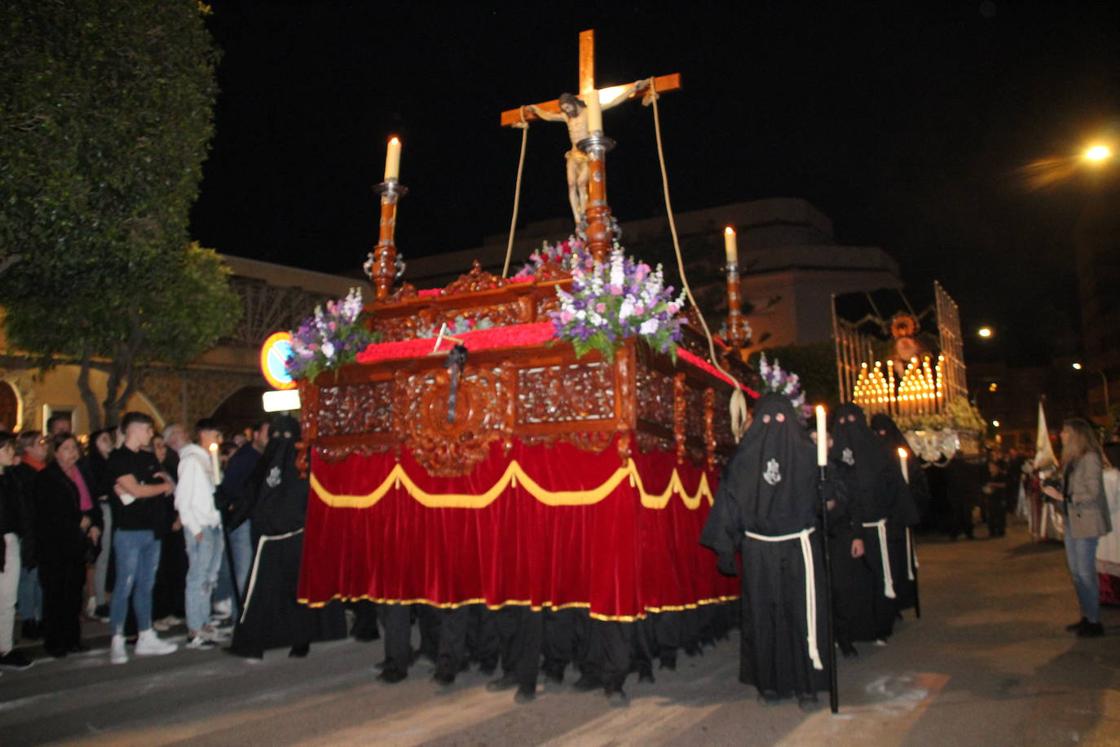 Santa María del Águila vive con fervor su Viernes Santo