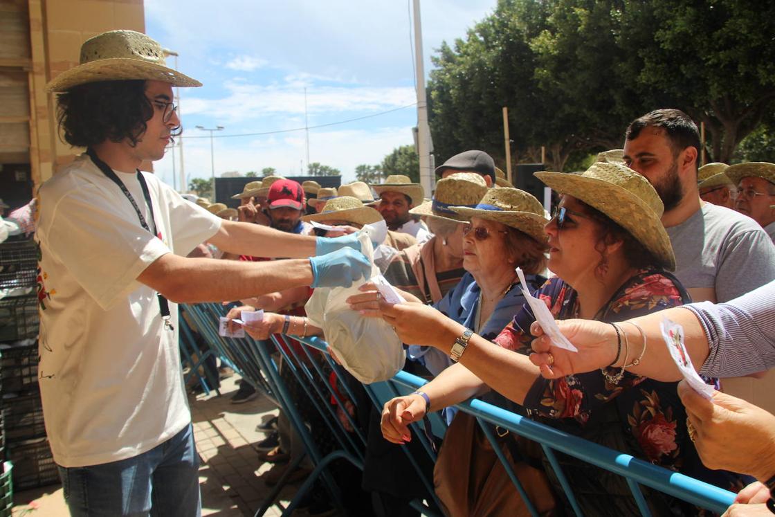 6.000 raciones de habas con tocino y fritá por San Marcos