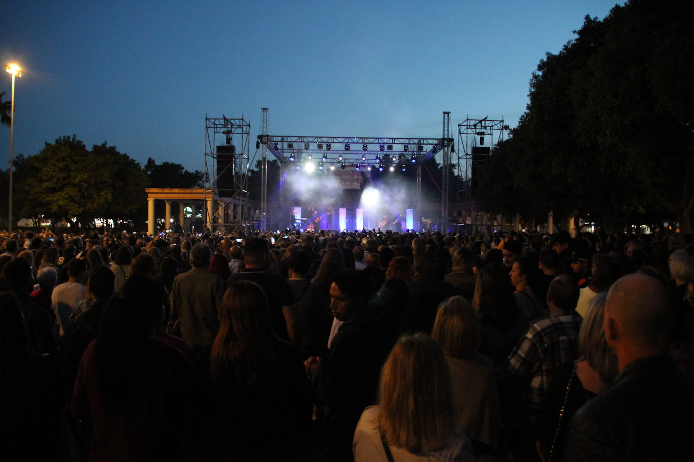 El Arrebato reúne a miles de personas en el Parque Municipal