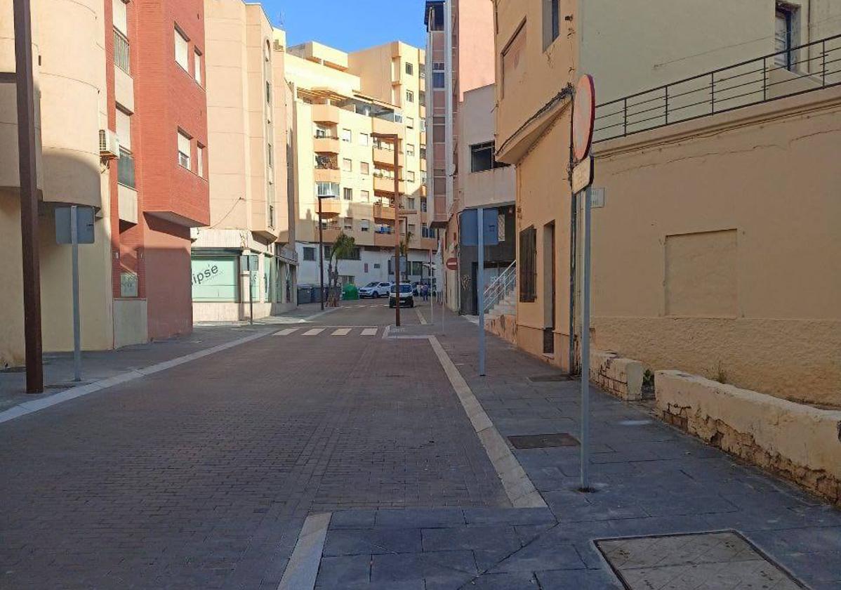 Almerienses denuncia la falta de aparcamiento en el centro