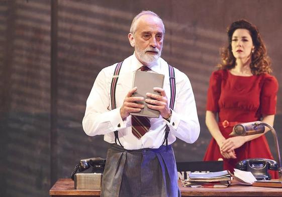 Gonzalo de Castro en una de las escenas de la obra de teatro.