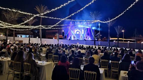 El Teatro Comestible conforma un cóctel de éxito en Paraíso al Mar