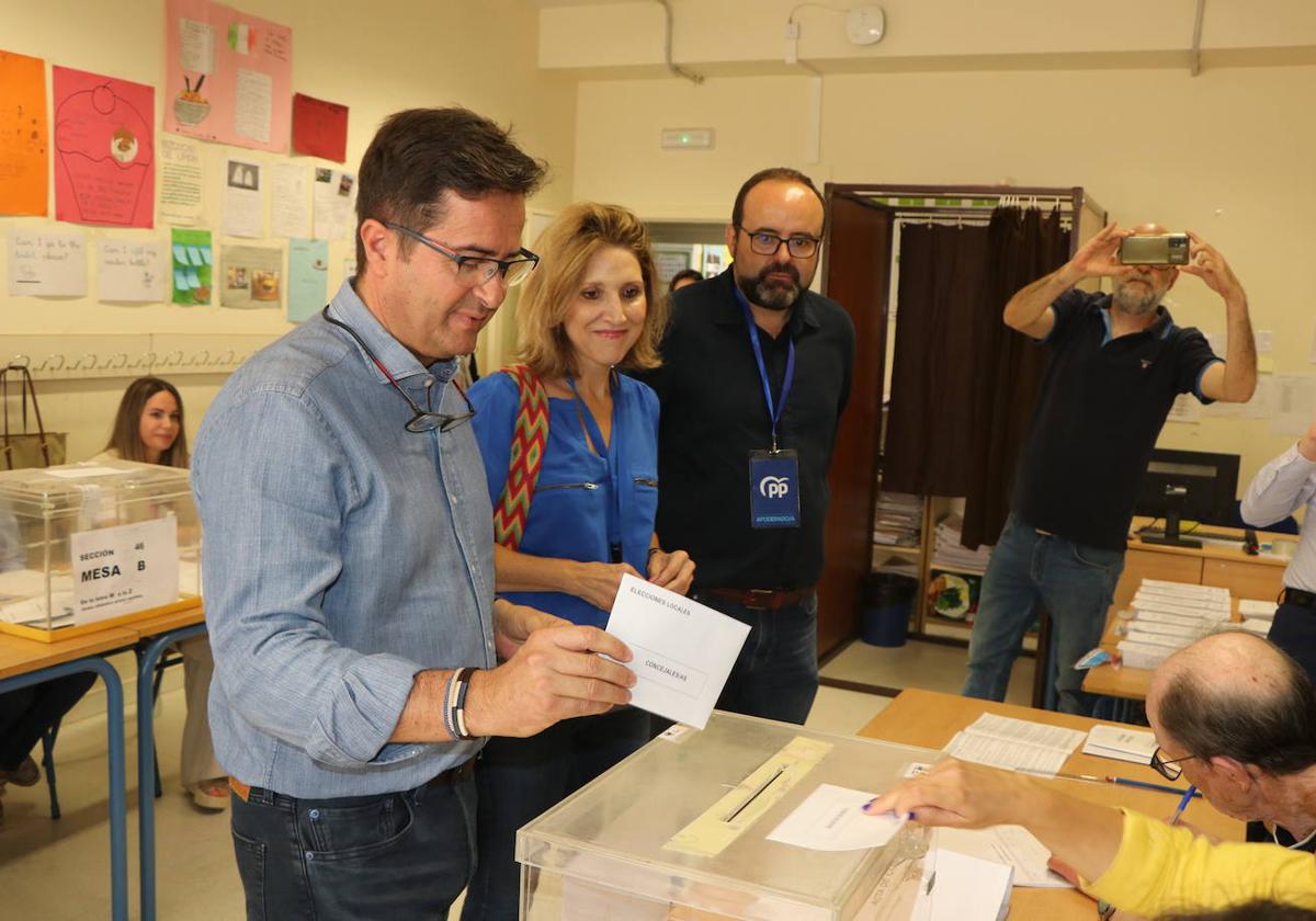 Francisco Góngora pide a los ciudadanos llenar las urnas de votos